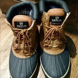 Magellan Duck Boots Sz9